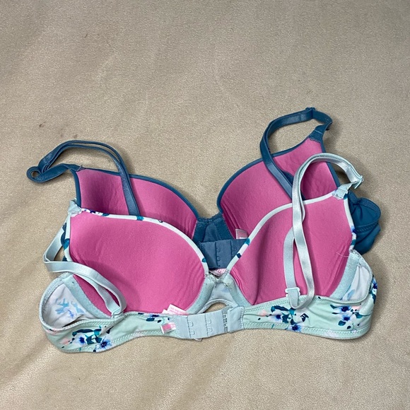 34A PINK bra bundle - Picture 2 of 3